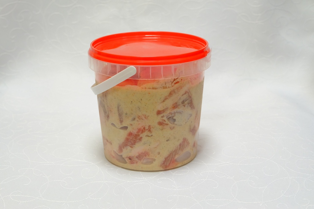 Šašlõkk keefirimarinaadis 1 kg ämbris
